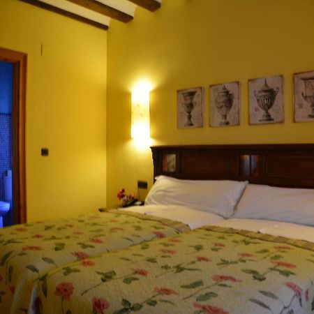 Villa Ferrera Posada Rural Herrera de Valdecanas Exterior foto