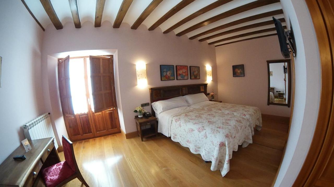 Villa Ferrera Posada Rural Herrera de Valdecanas Exterior foto